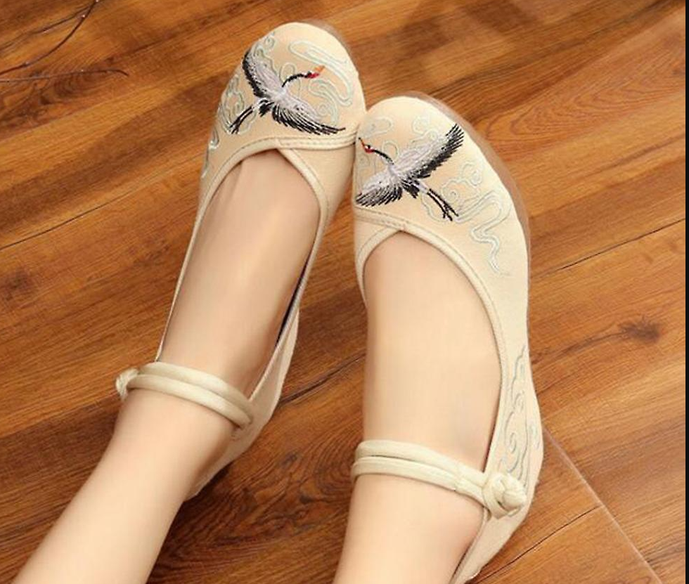 New Fashion Costume Shoes Women Versatile Hanfu Shoes Students High Heel Beef Tendon Bottom Height