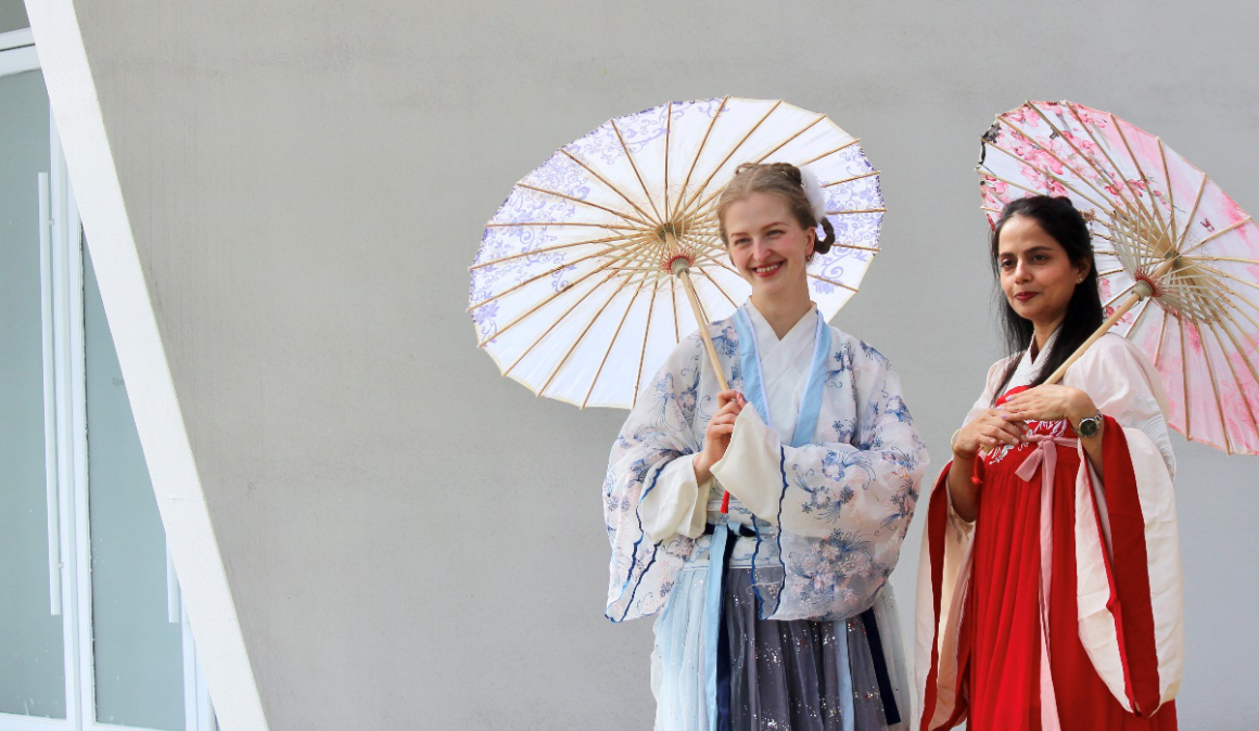 Do you have to be Chinese to wear a Hanfu