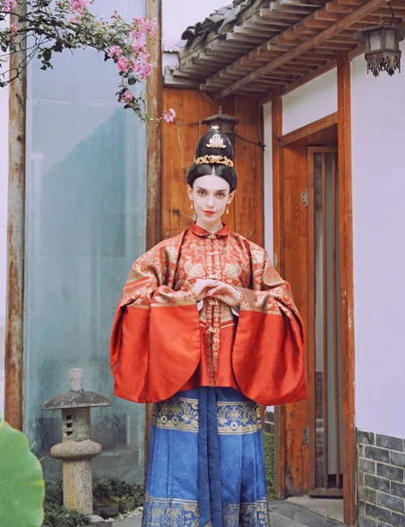 Can Foreigners Wear Hanfu