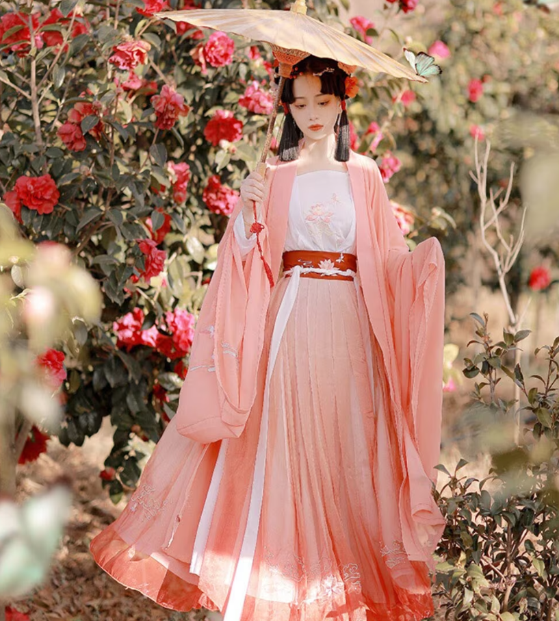 What are some interesting facts about Hanfu