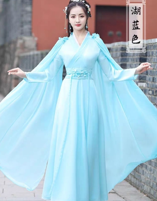 How old is the Chinese Hanfu