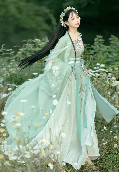 Hanfu Chinese Traditional Clothing NewMoonDance