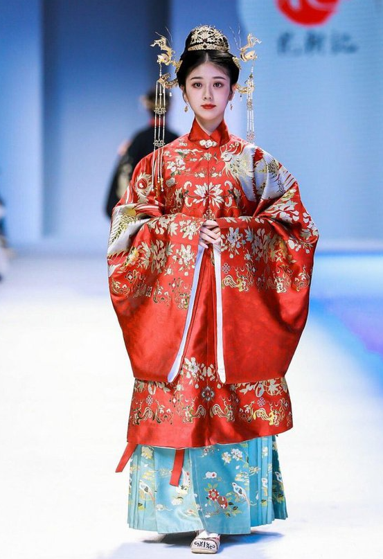 Why is Hanfu so important