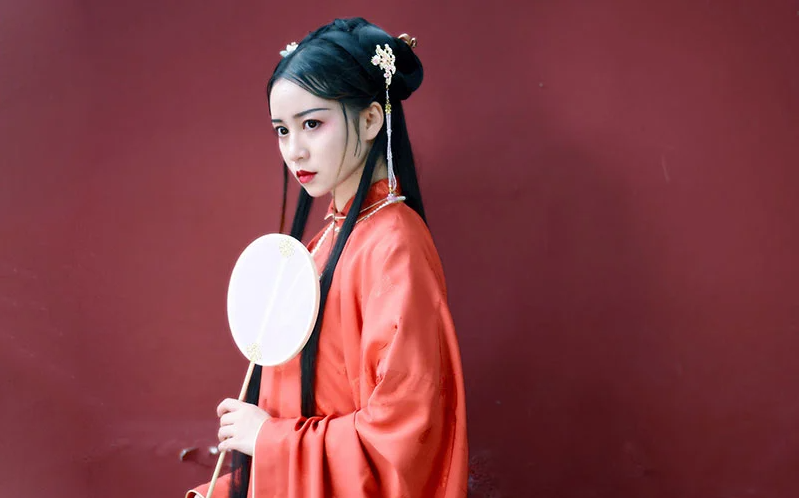 China Hanfu Dress in the 21st Century