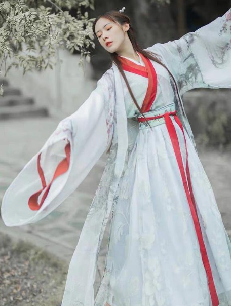 Why isn't it normal to wear traditional clothing, hanfu, in China like it is in Korea and Japan