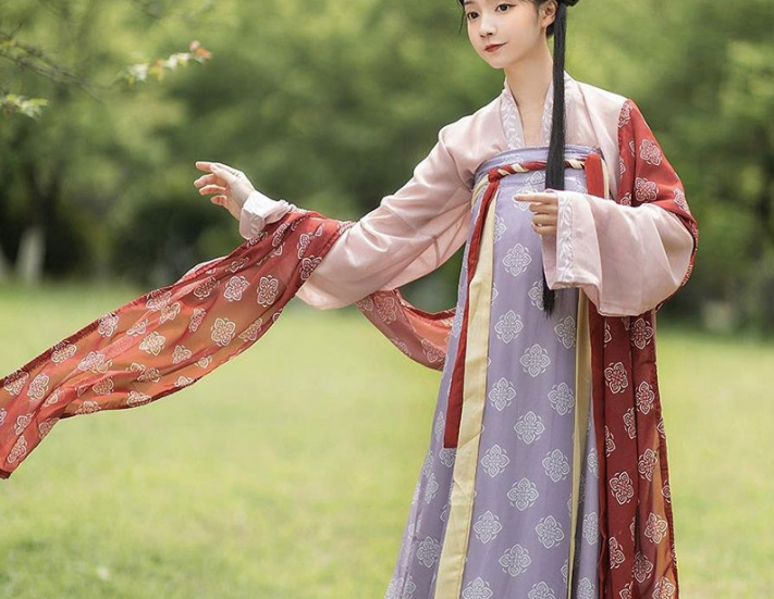 Types of Hanfu Skirts That You Should Knowu