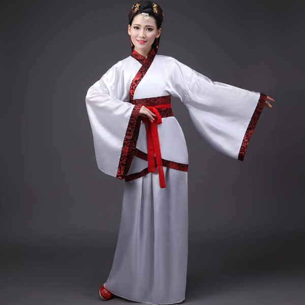 What are the main materials of traditional Chinese clothing