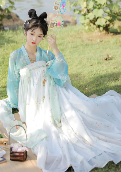 Which era is Hanfu from