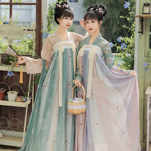 Are the sacrificial gowns Hanfu