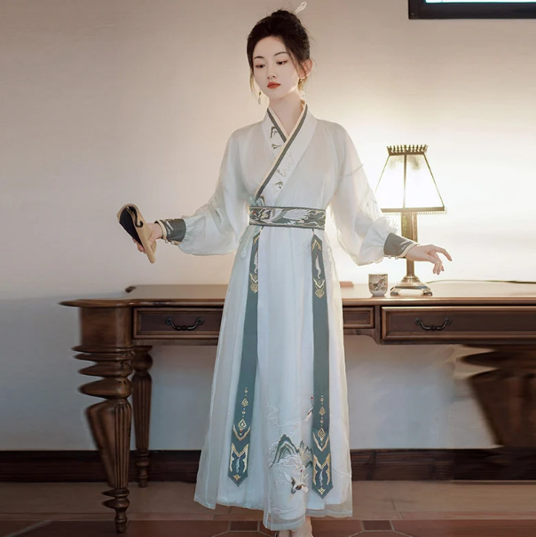 Are the sacrificial gowns Hanfu