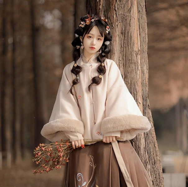 What's the name of the Hanfu jacket