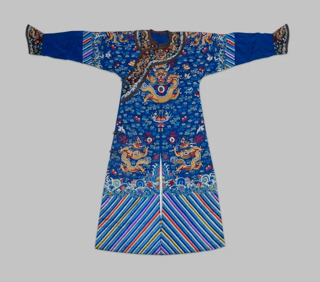 Who made the dragon robes
