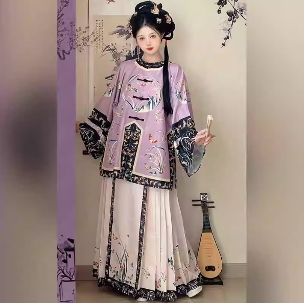 What are the Han costumes in the Qing Dynasty