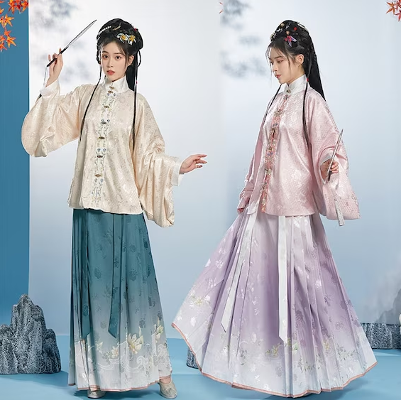 What are the court costumes of ancient China