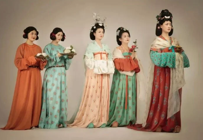Types and Wear Styles of Tang Dynasty Women's Clothing