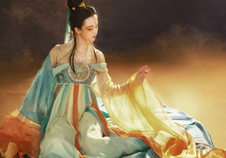 What are the legends or stories associated with Hanfu