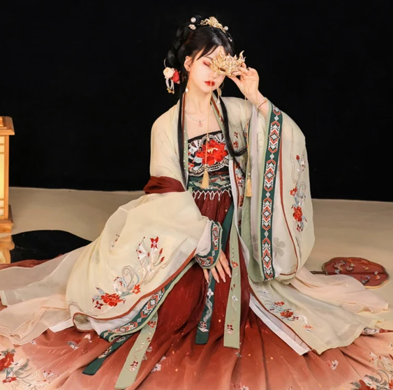 What are the unique embroidery styles in Hanfu