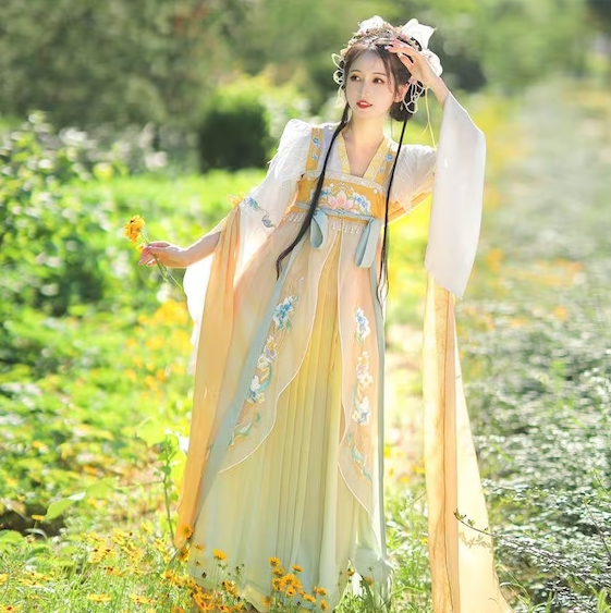 How to maintain the color and texture of women Hanfu