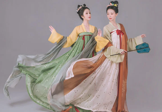 How to accessorize women Hanfu elegantly
